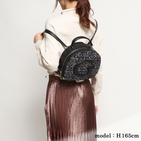 New GUESS Viola CONVERTIBLE Crossbody Backpack - Picture 8 of 12